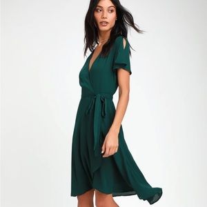 NWT Lulu’s Midi Wrap Dress, Green Small
